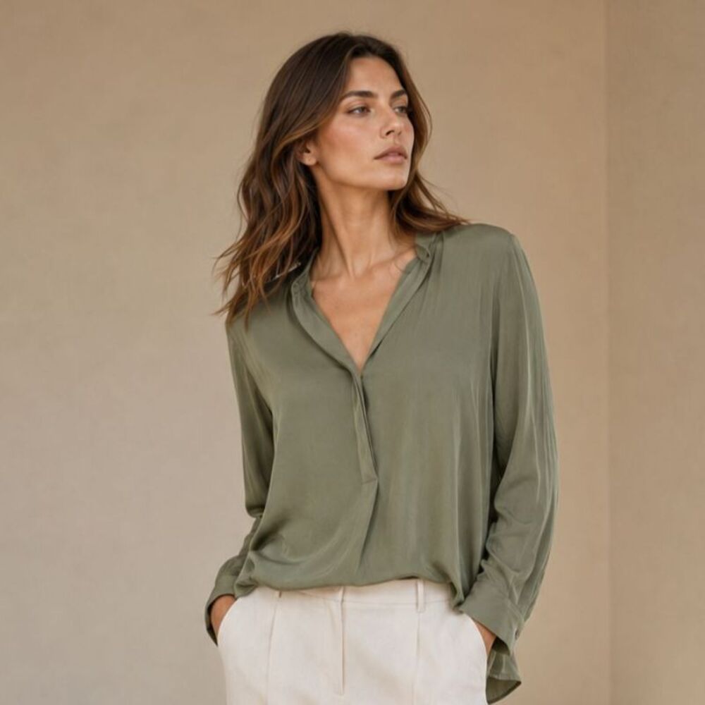 Vince 100% Silk Olive Green Blouse Popover Tunic Women’s Size 12 Long Sleeve